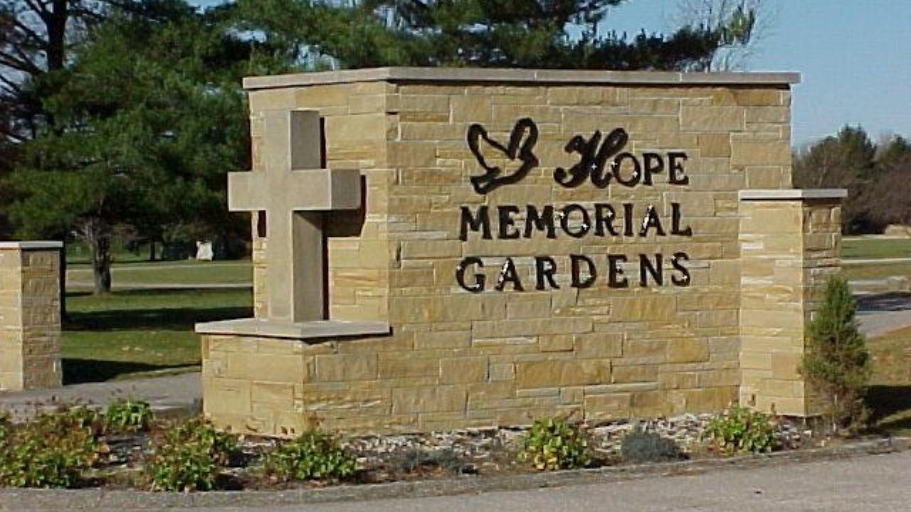 Una mamá abandonó a su hijo de 3 años en un cementerio