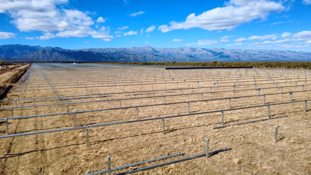 Inversión clave para la región: el parque solar de San Luis avanza a paso firme con fuerte empleo local
